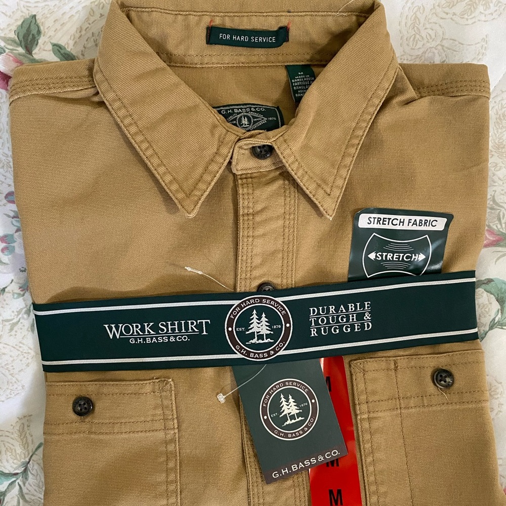 NEW medium men’s work shirt